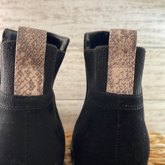 Chelsea black ankle boot 9.5 universal thread - Picture 7 of 7